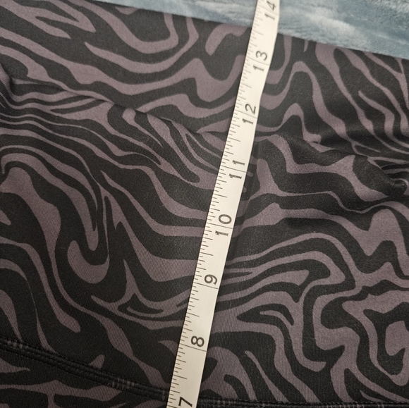 Powerhold By Fabletics Leggings! - Picture 6 of 7